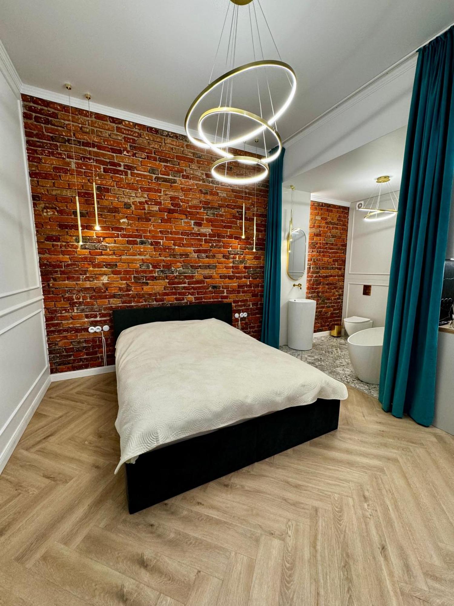 Rewolucji23 * Lodz (Lodz)