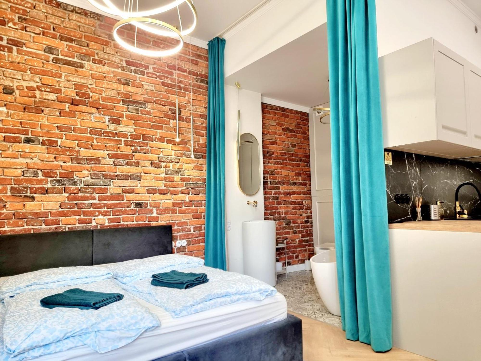 Apartment Host Rewolucji 23